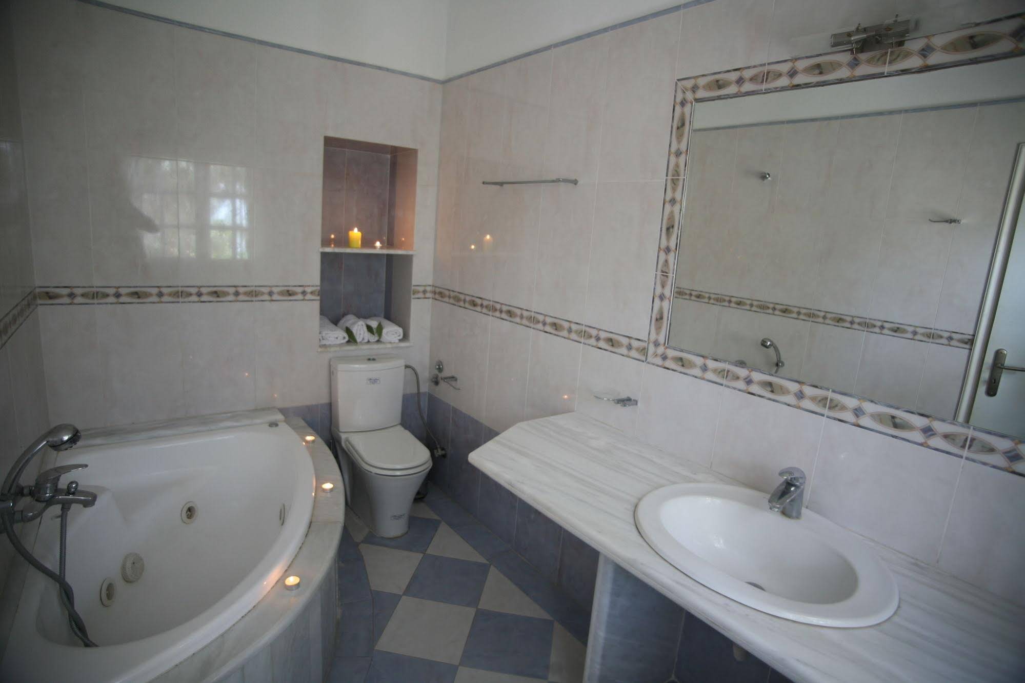 Aphrodite Apartments