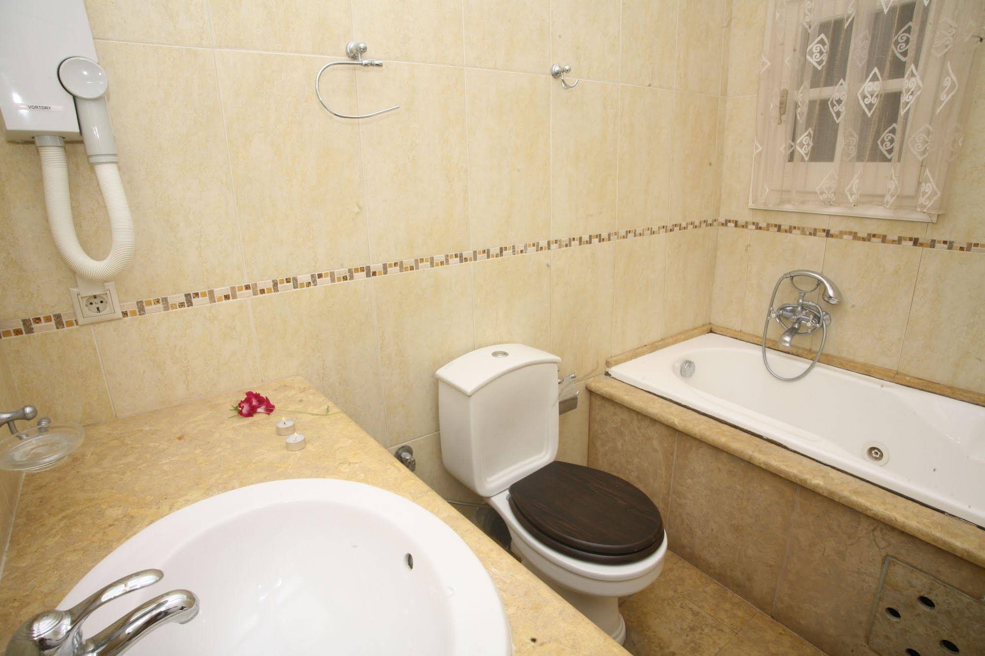 Aphrodite Apartments