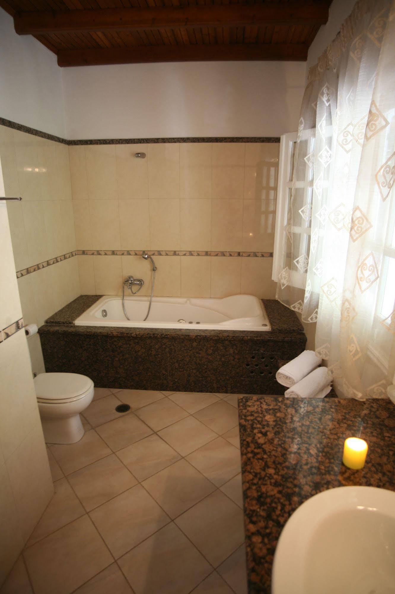 Aphrodite Apartments