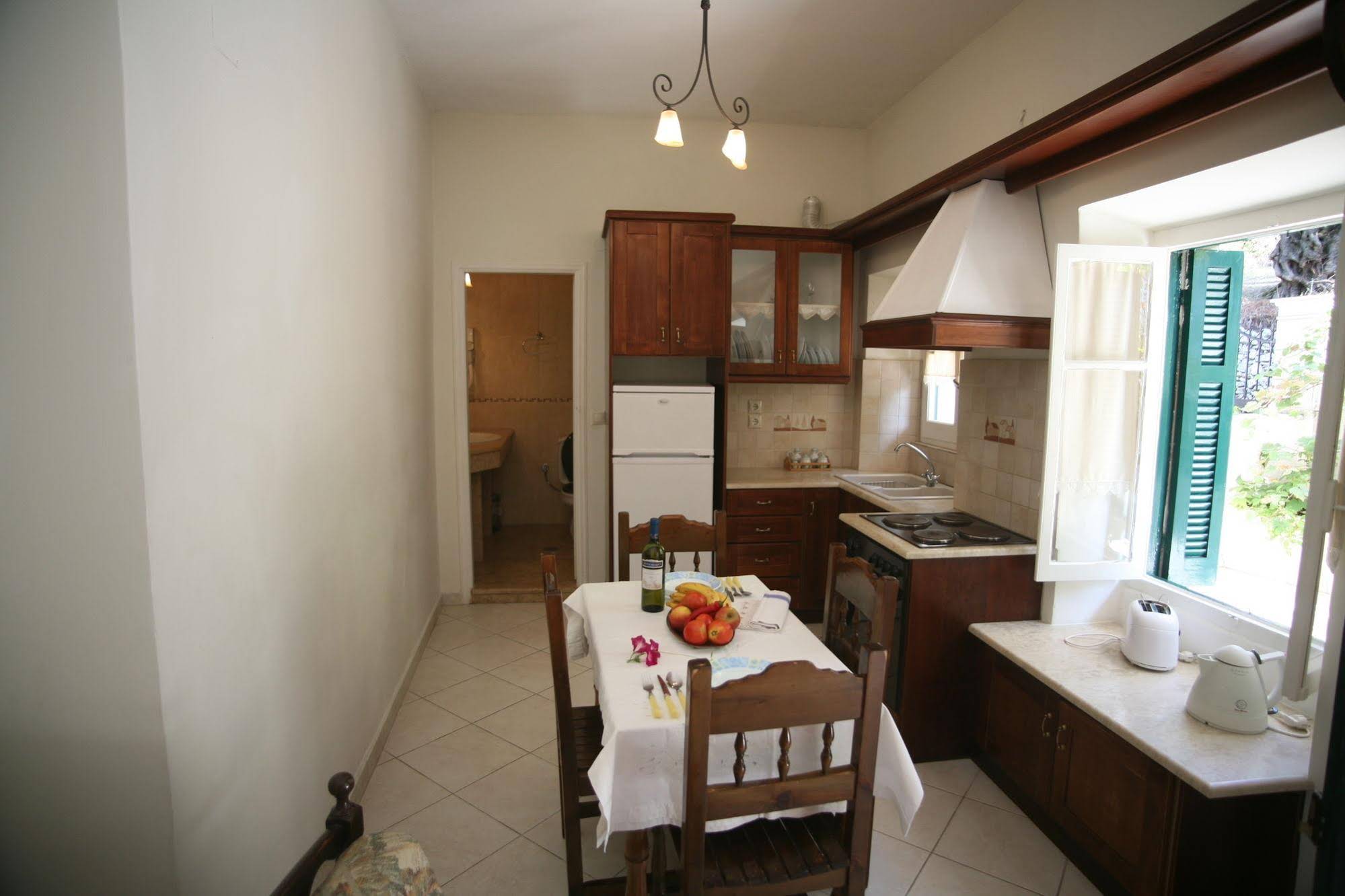 Aphrodite Apartments