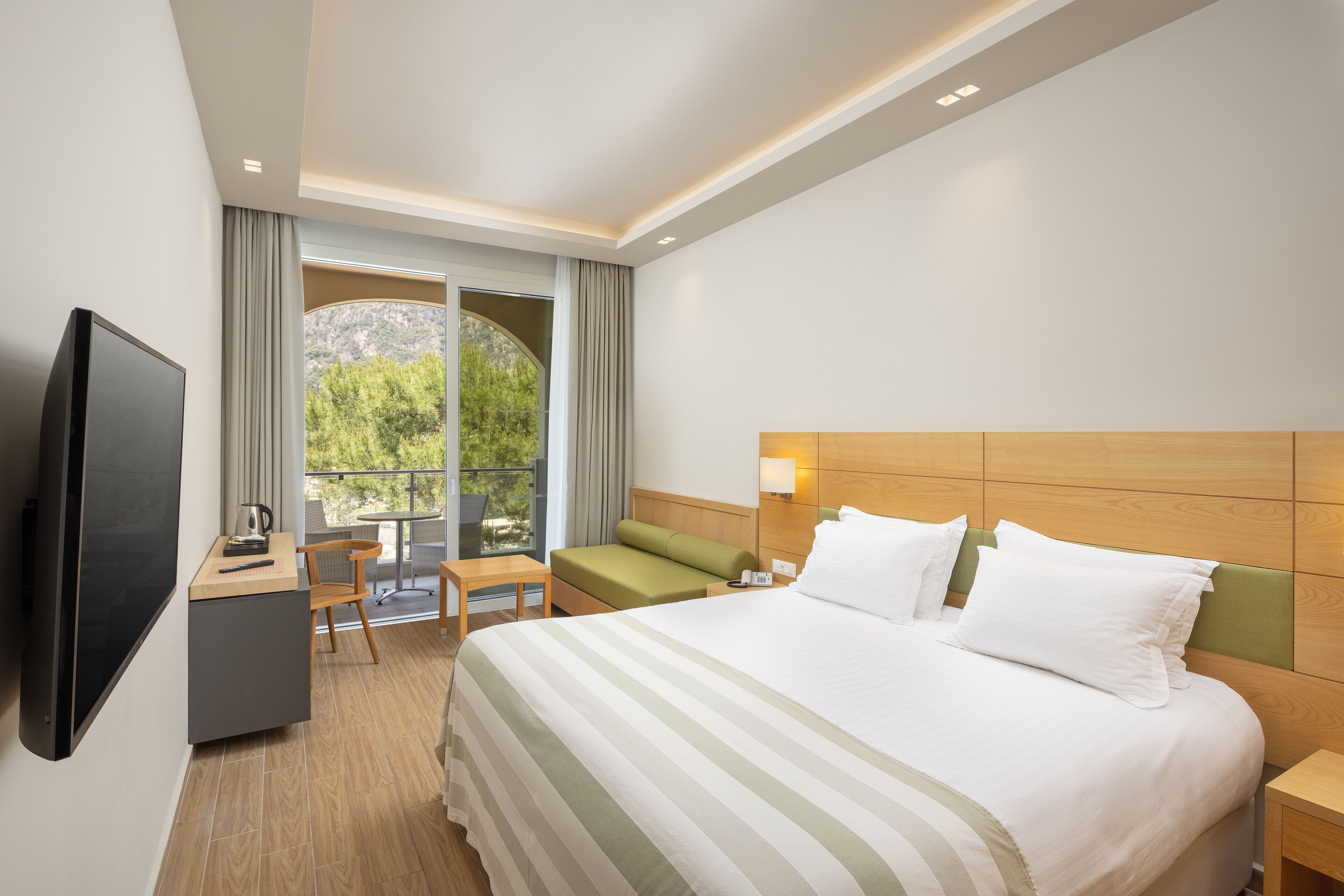 Akrotiri Beach Resort Hotel