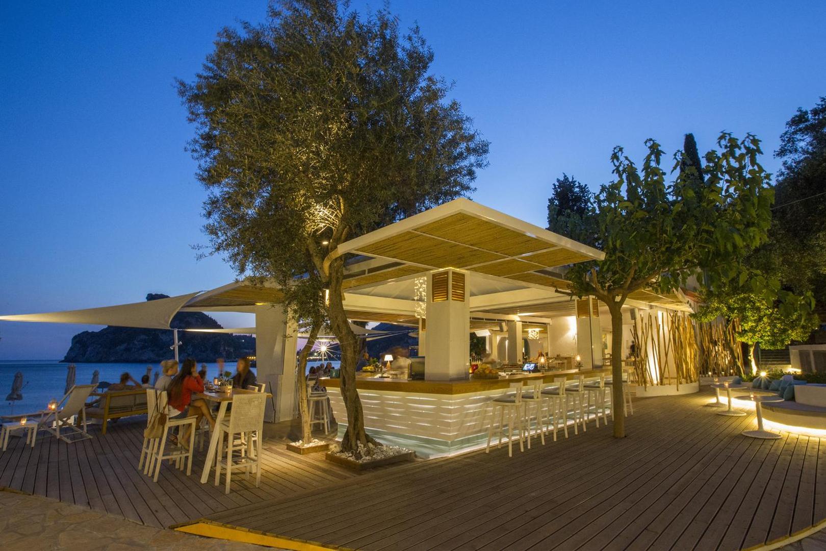 Akrotiri Beach Resort Hotel