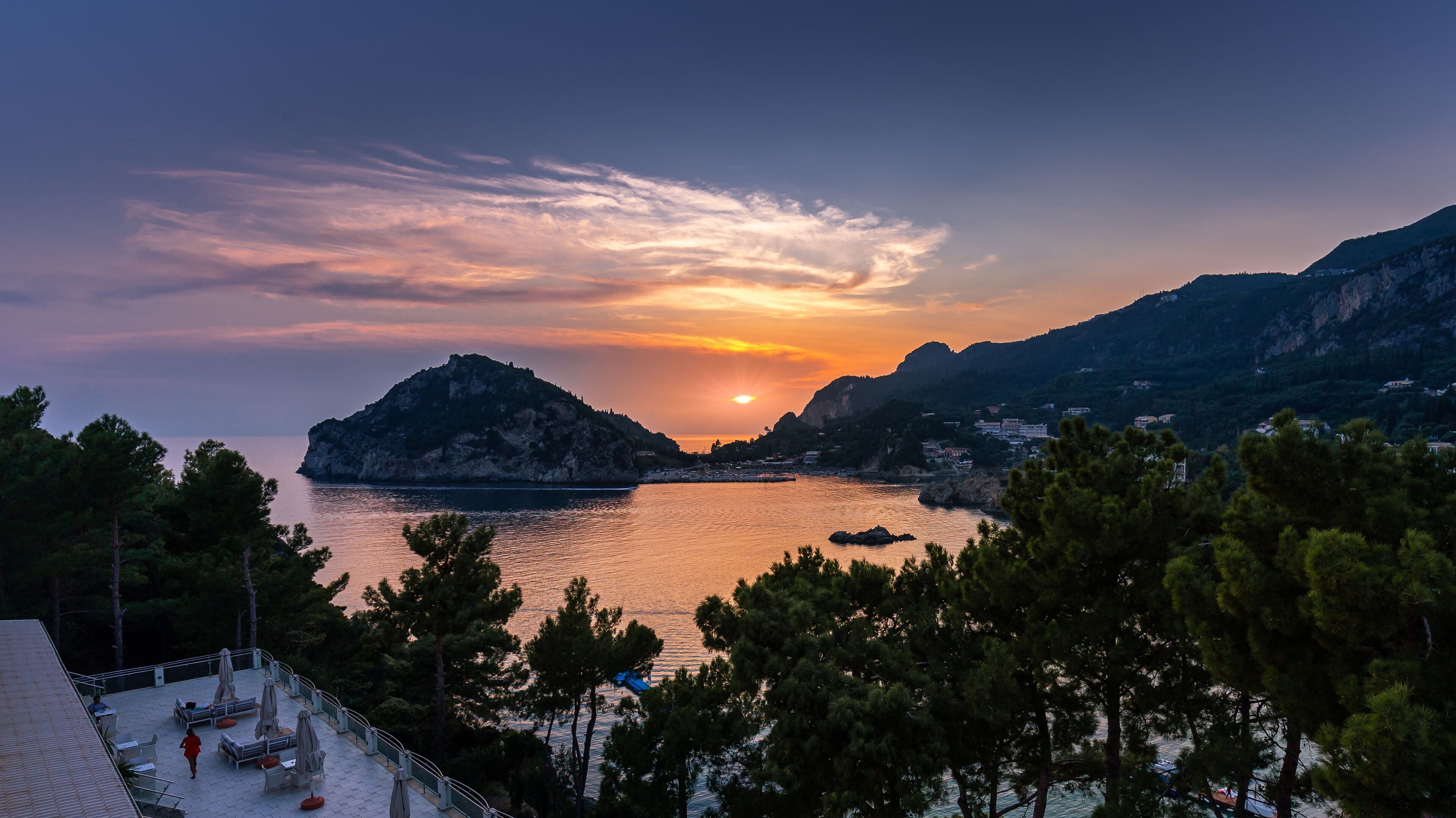 Akrotiri Beach Resort Hotel