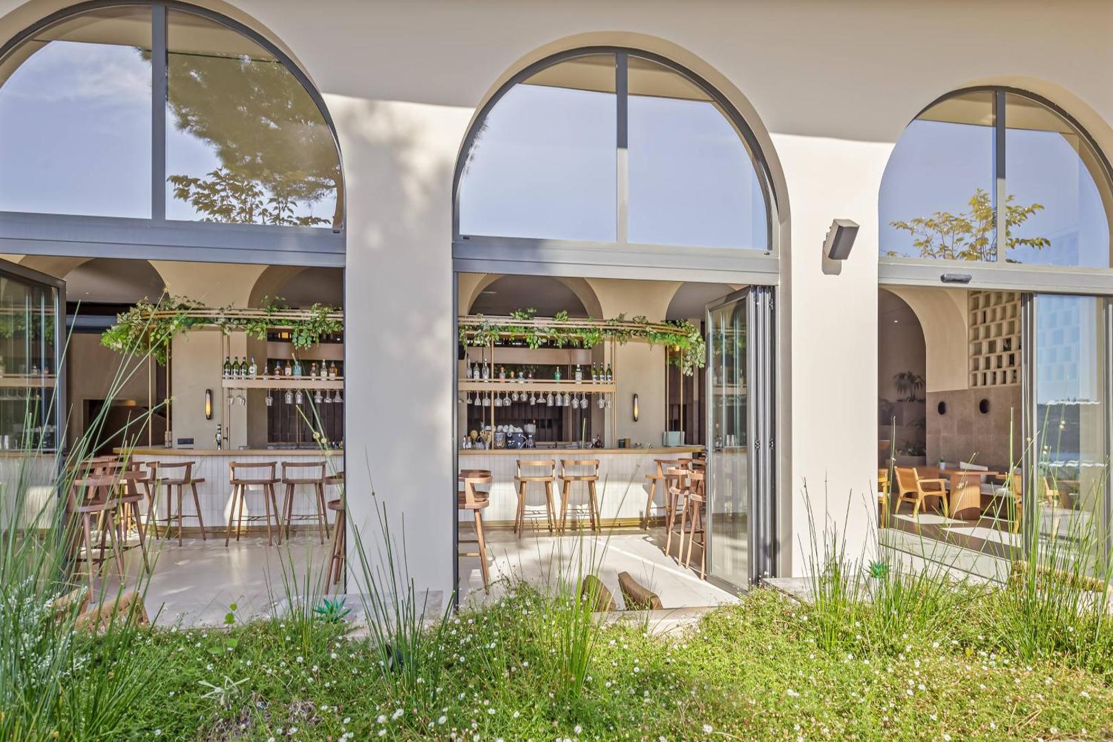 Akrotiri Beach Resort Hotel