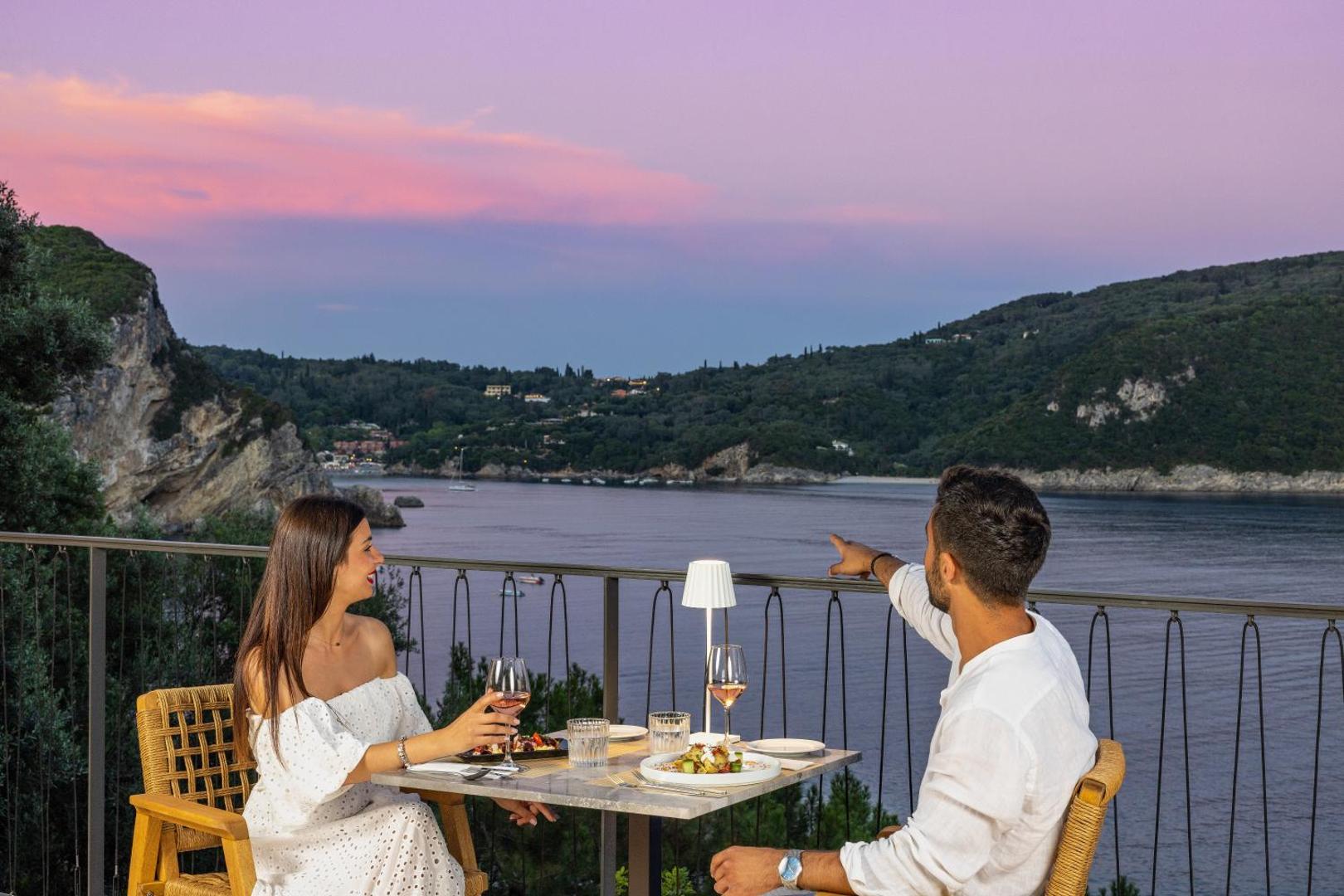 Akrotiri Beach Resort Hotel