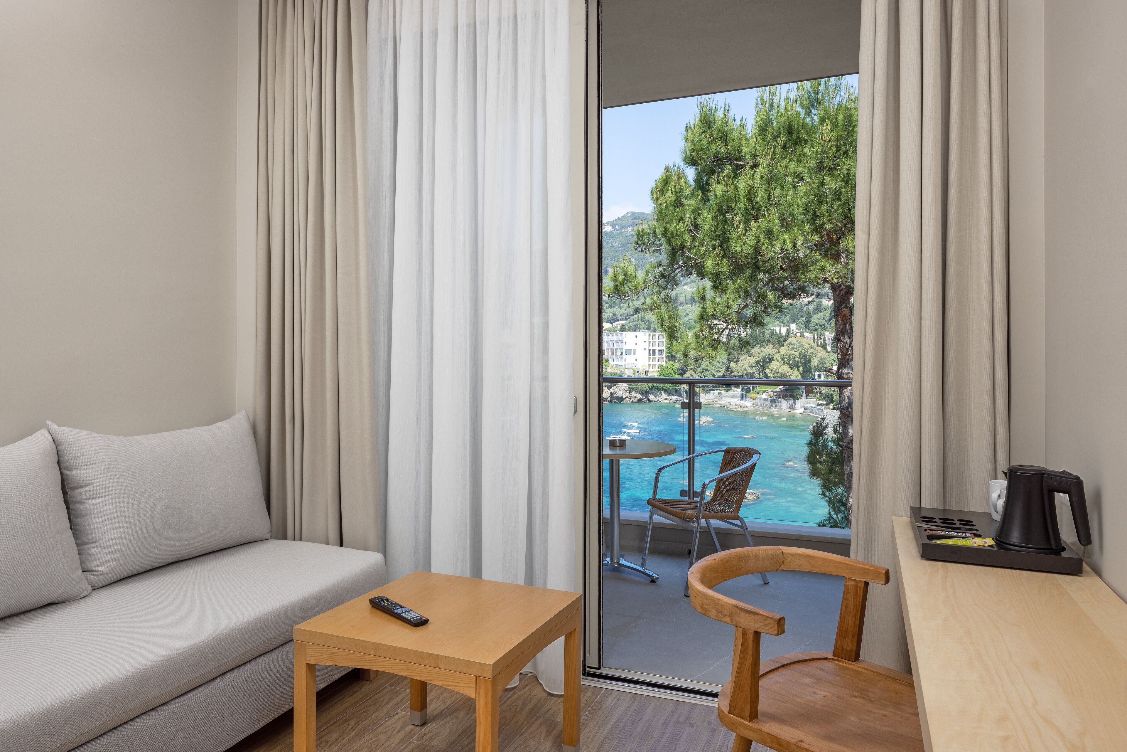 Akrotiri Beach Resort Hotel