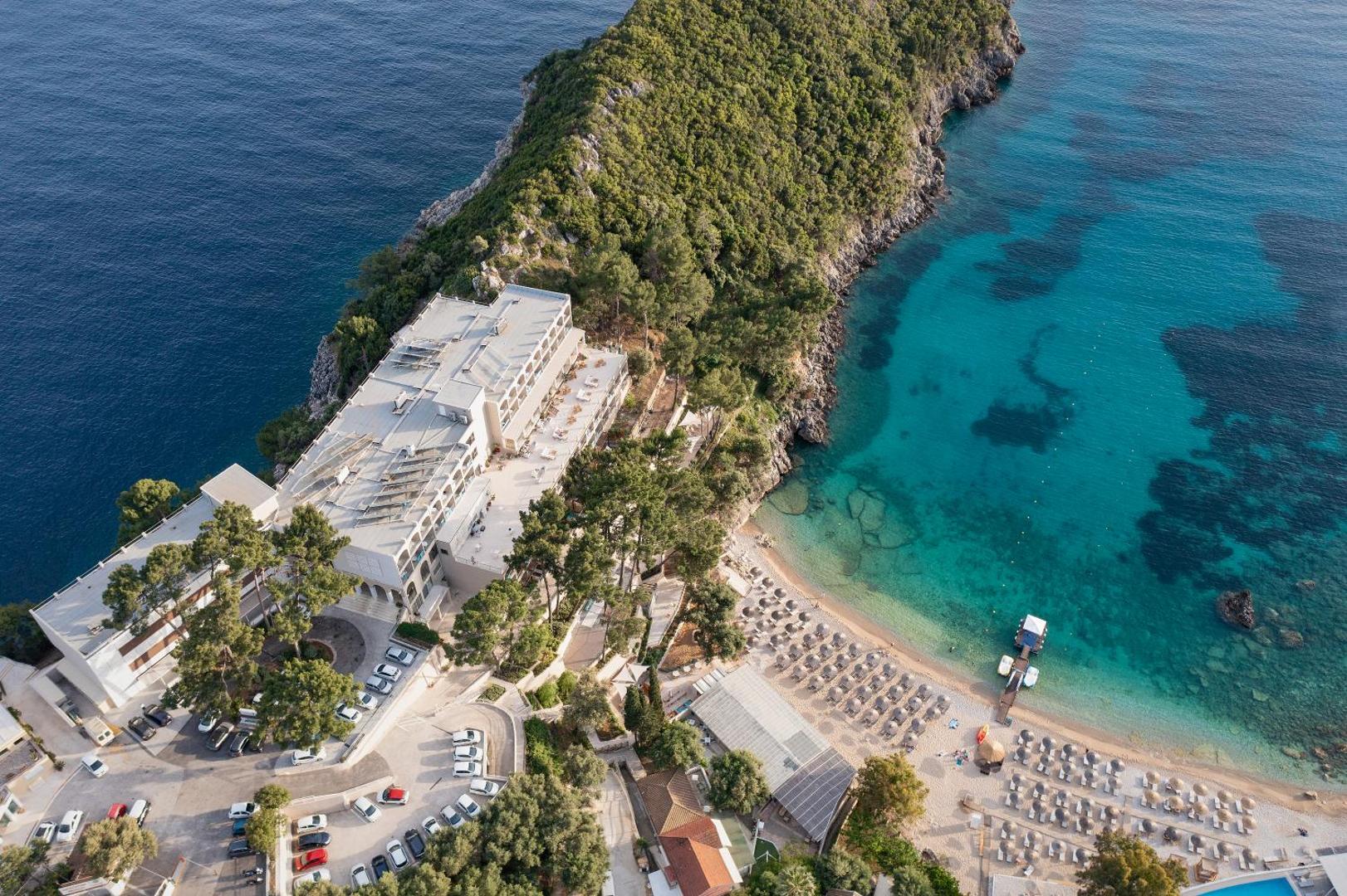 Akrotiri Beach Resort Hotel