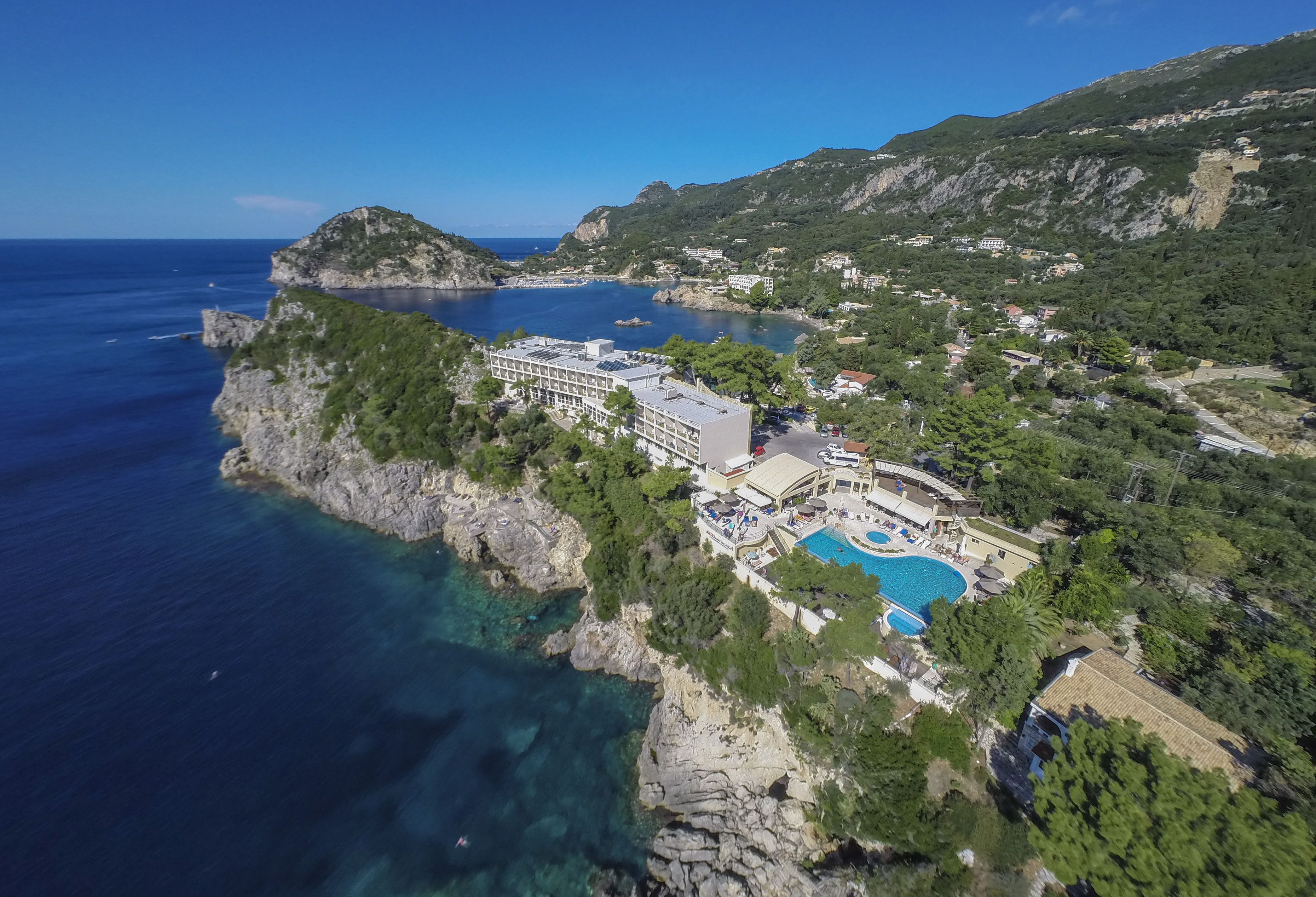 Akrotiri Beach Resort Hotel