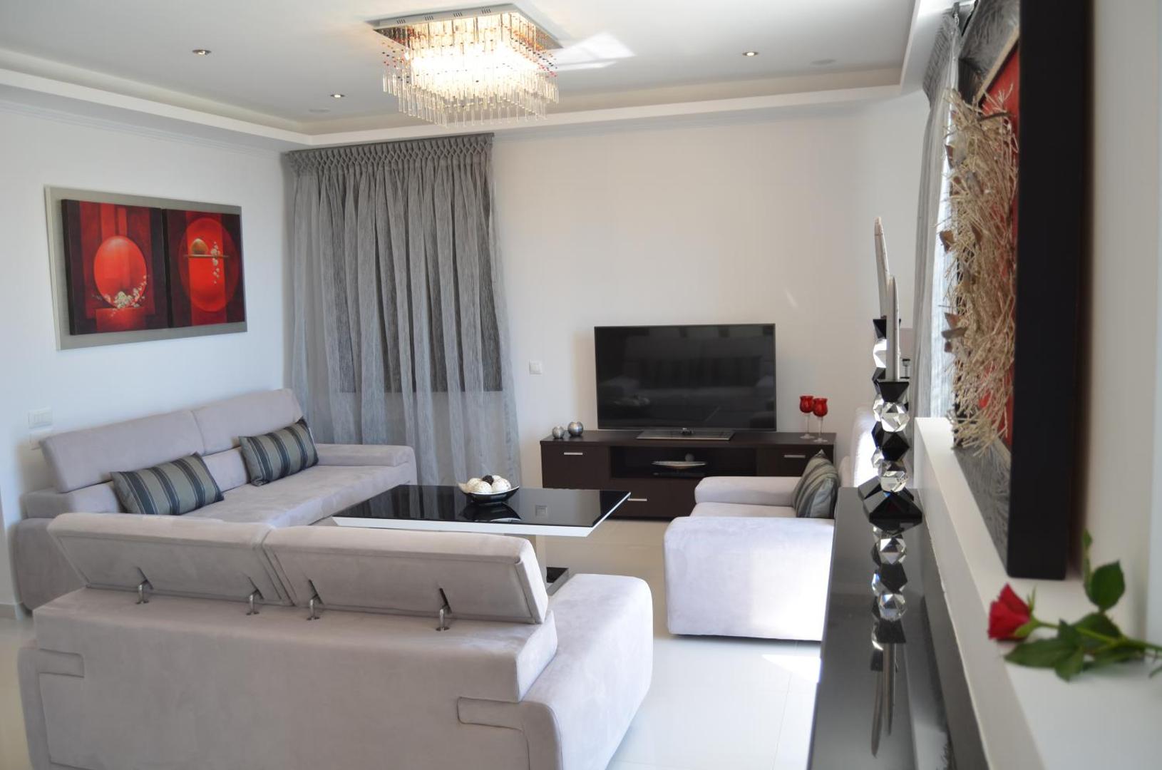 Achillion Luxury Villa