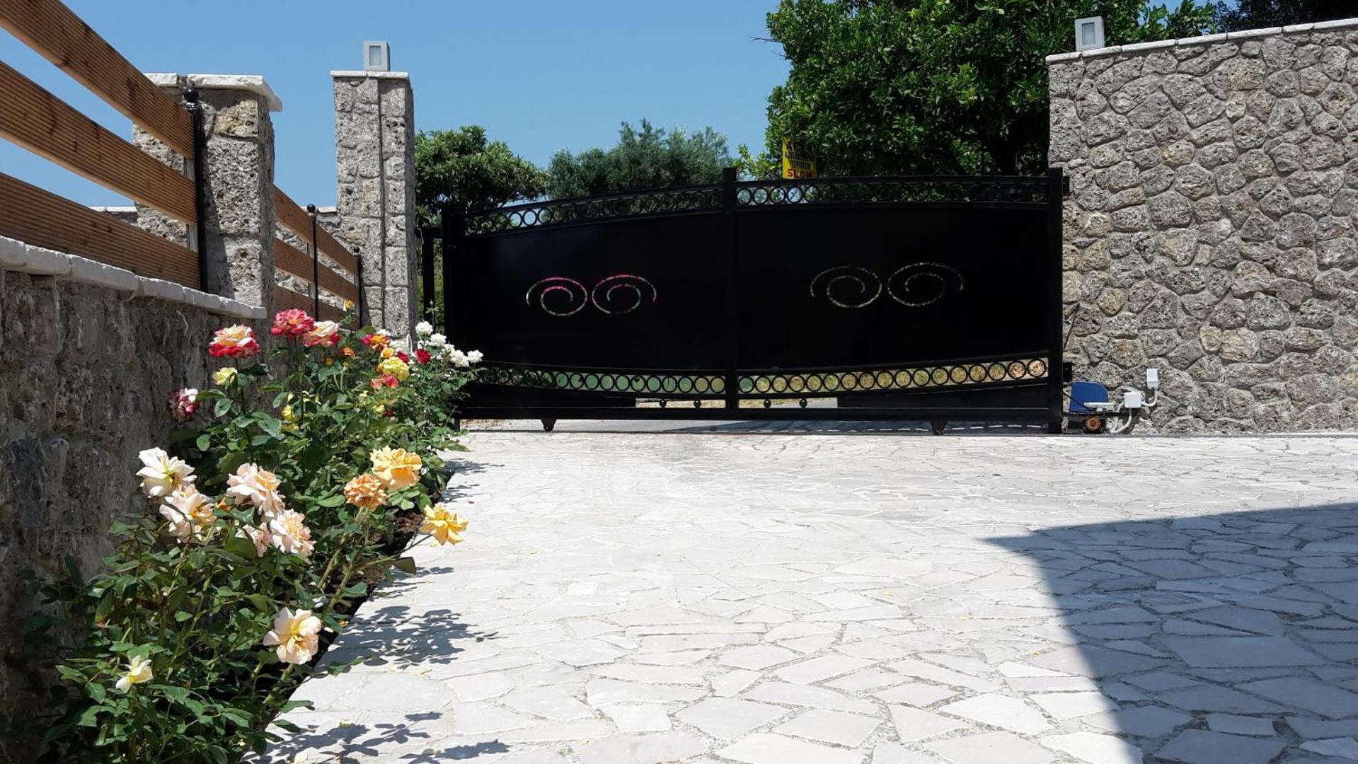 Achillion Luxury Villa