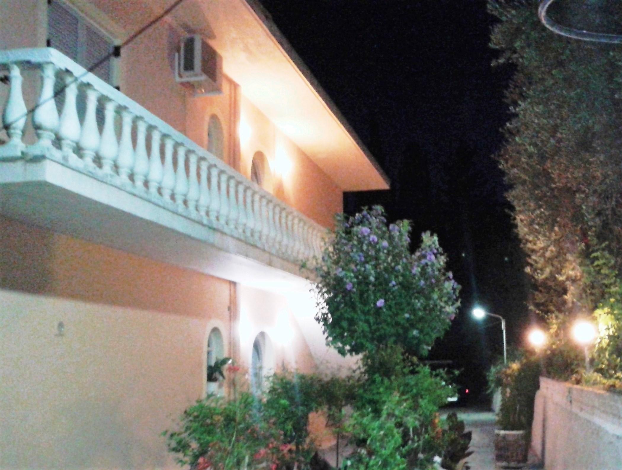 Apostolos & Eleni Family Apartments