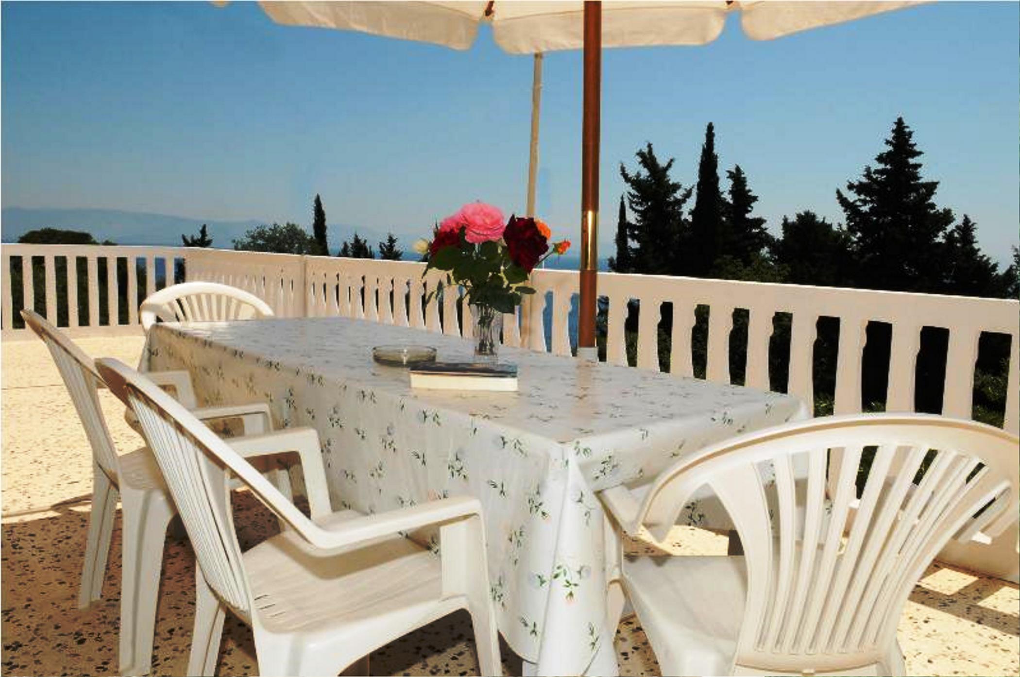 Apostolos & Eleni Family Apartments