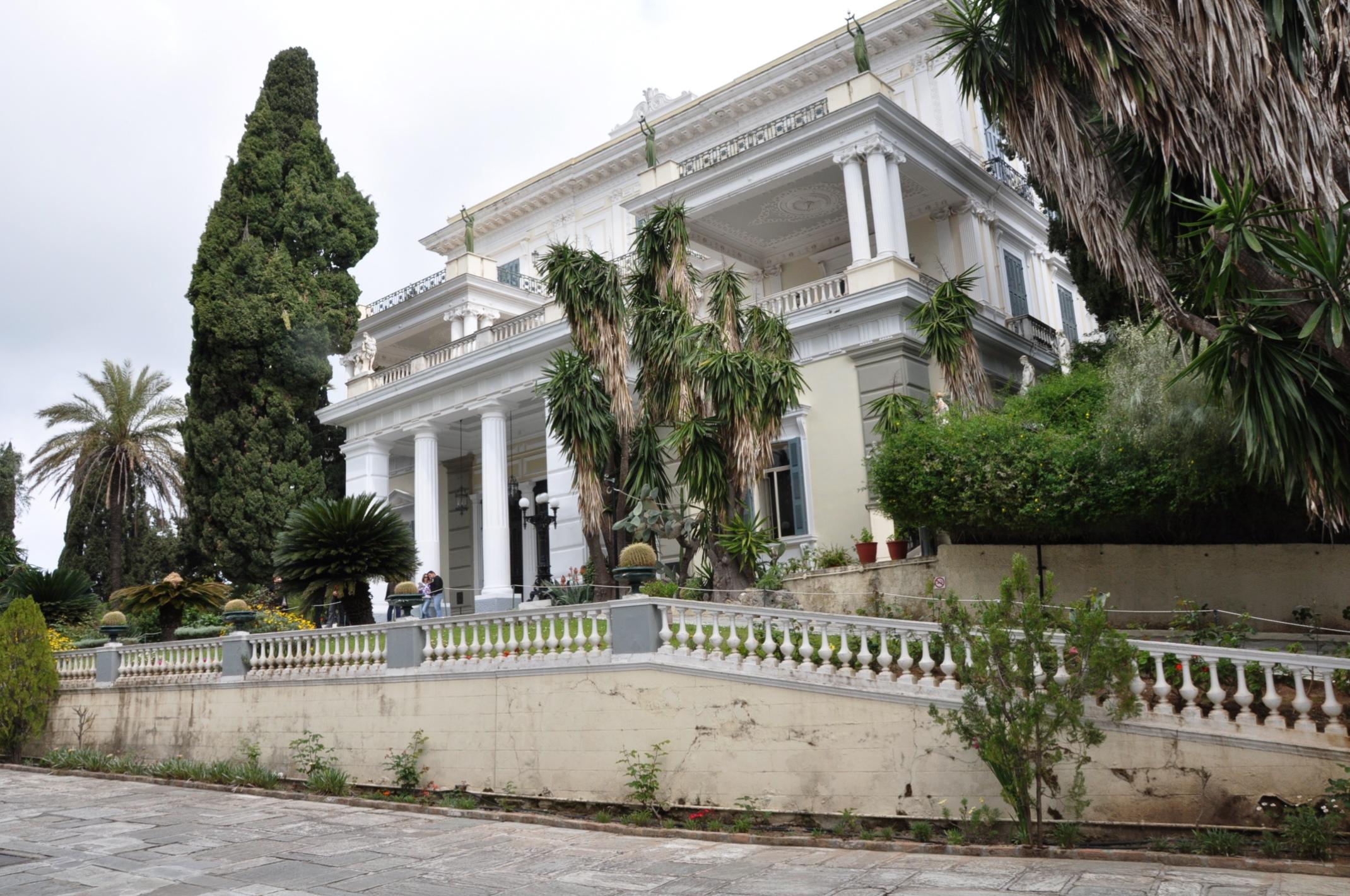 Apostolos & Eleni Family Apartments