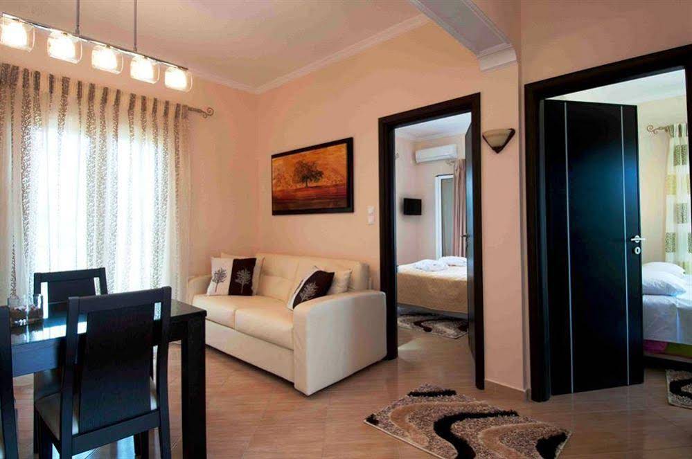 Brentanos Apartments