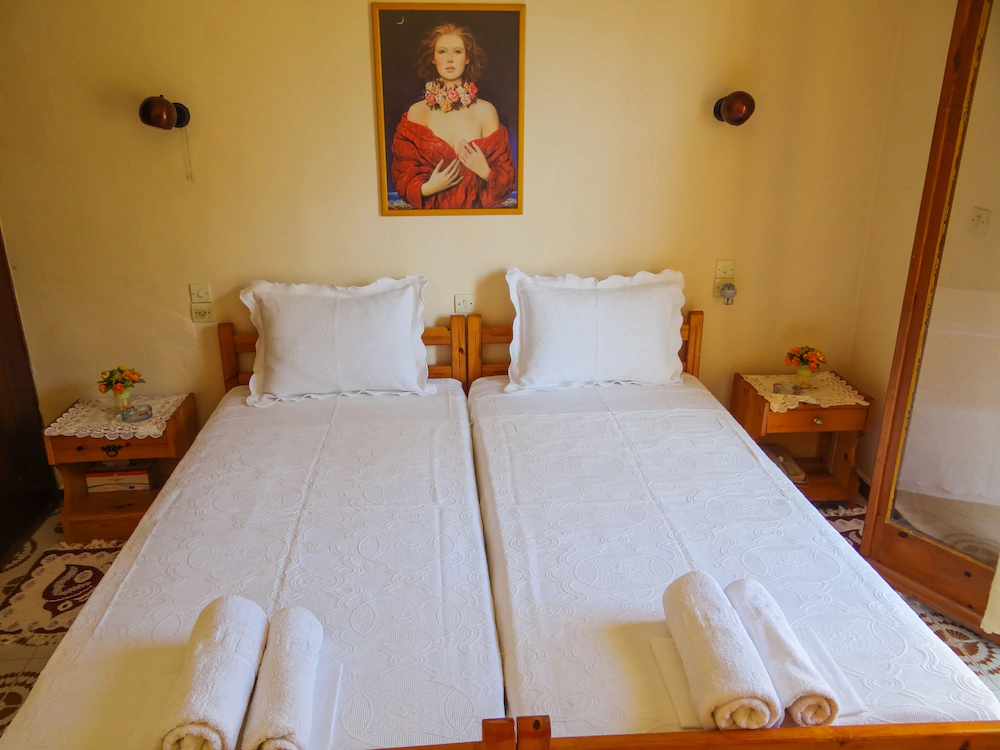 Eleni's Apartments & Studios