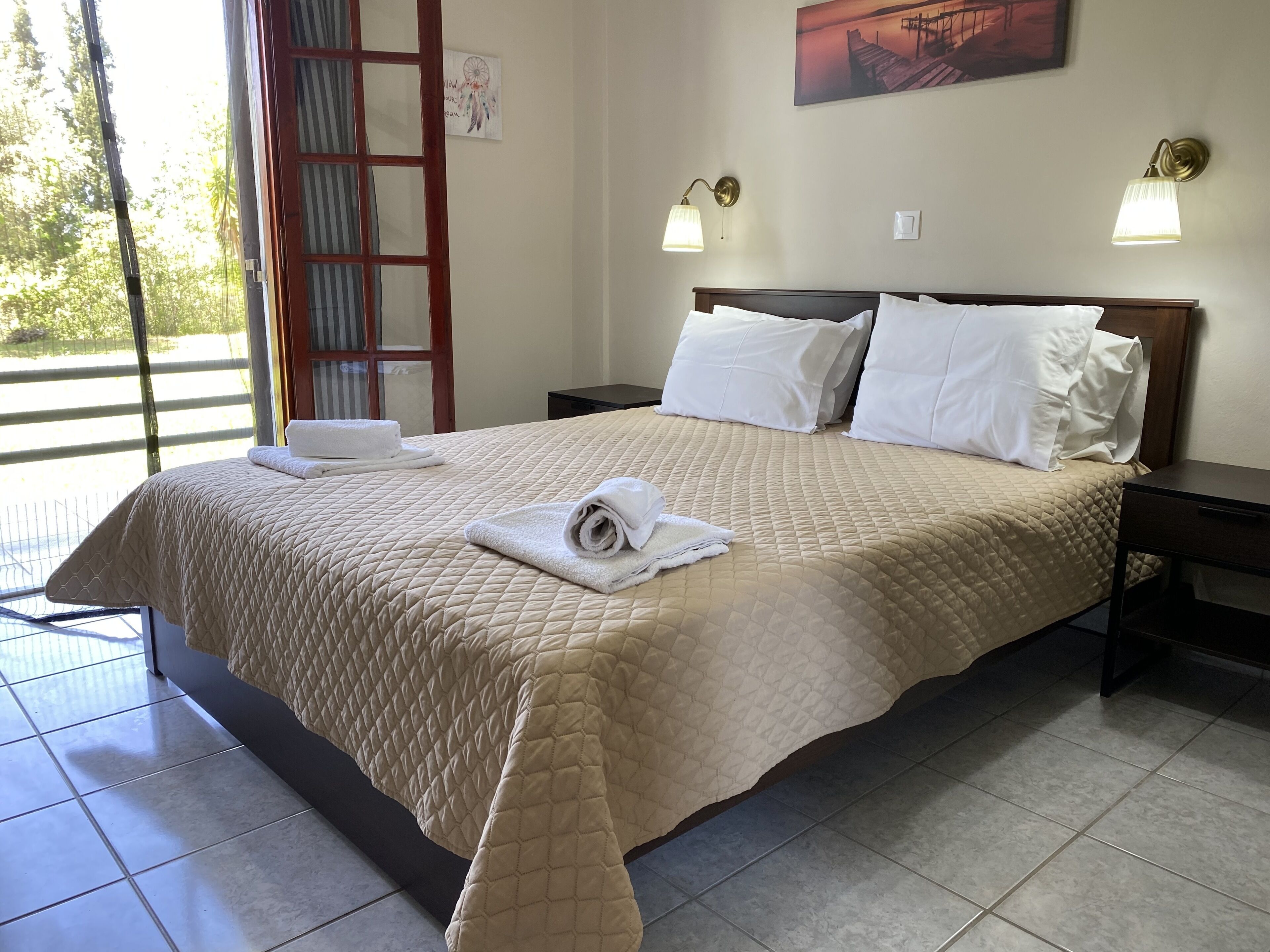 Alexander Apartments