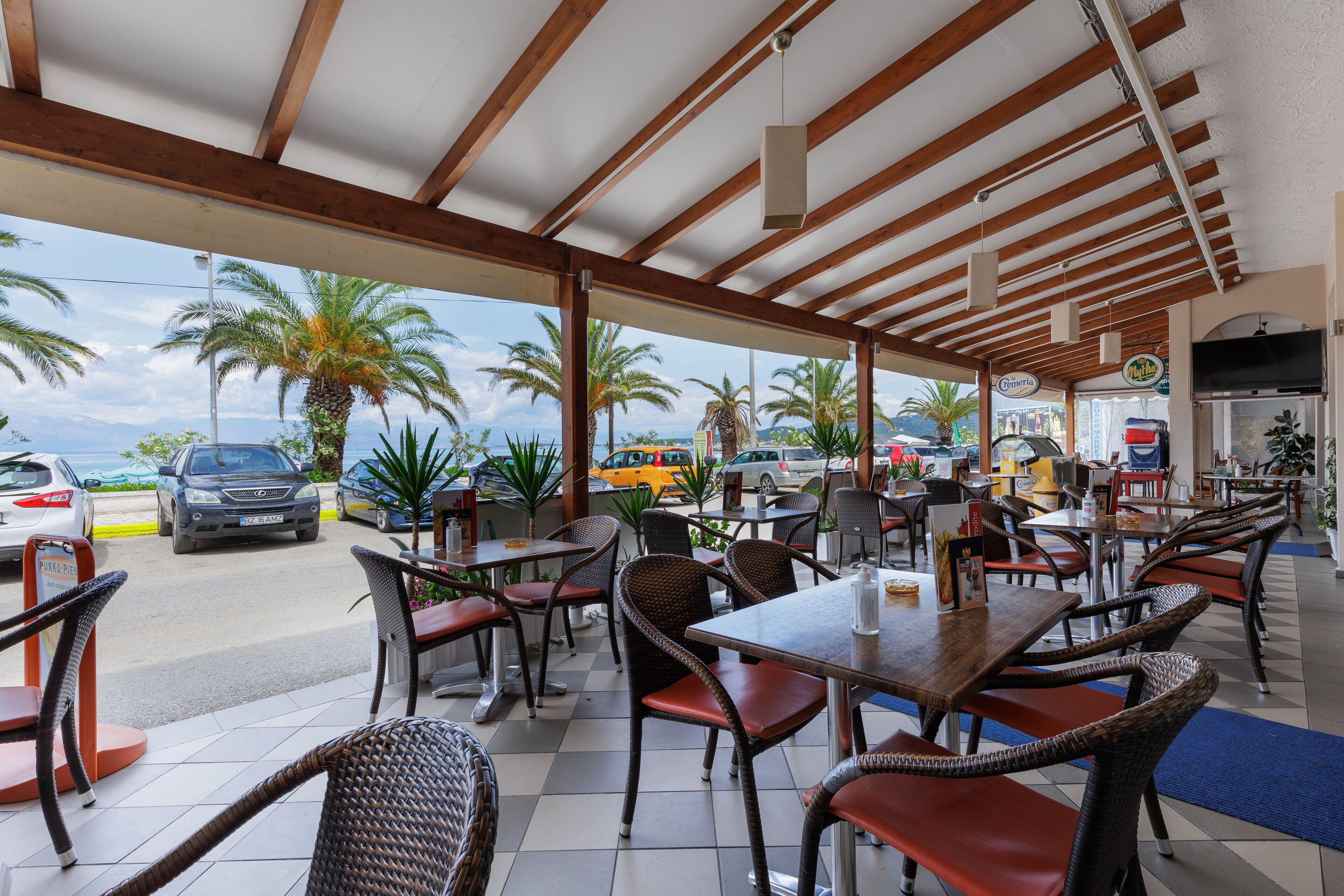 Aphrodite Hotel by Konnect