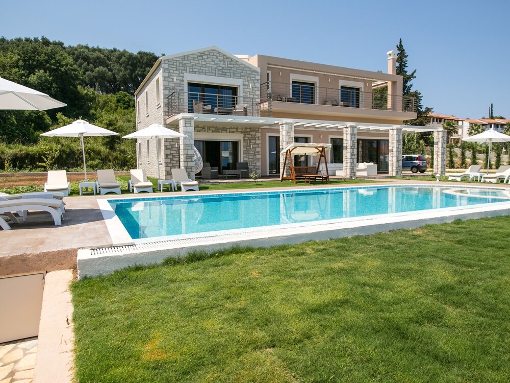 Luxury Villa Hera