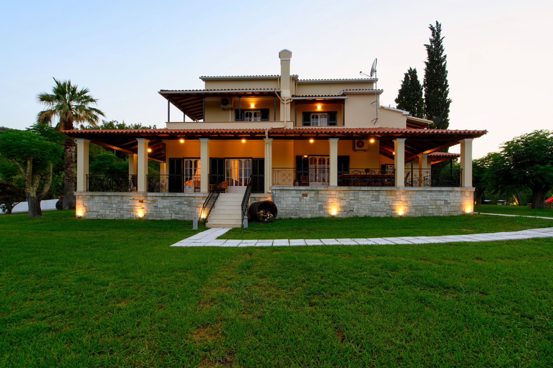 Grand Villa Roubana