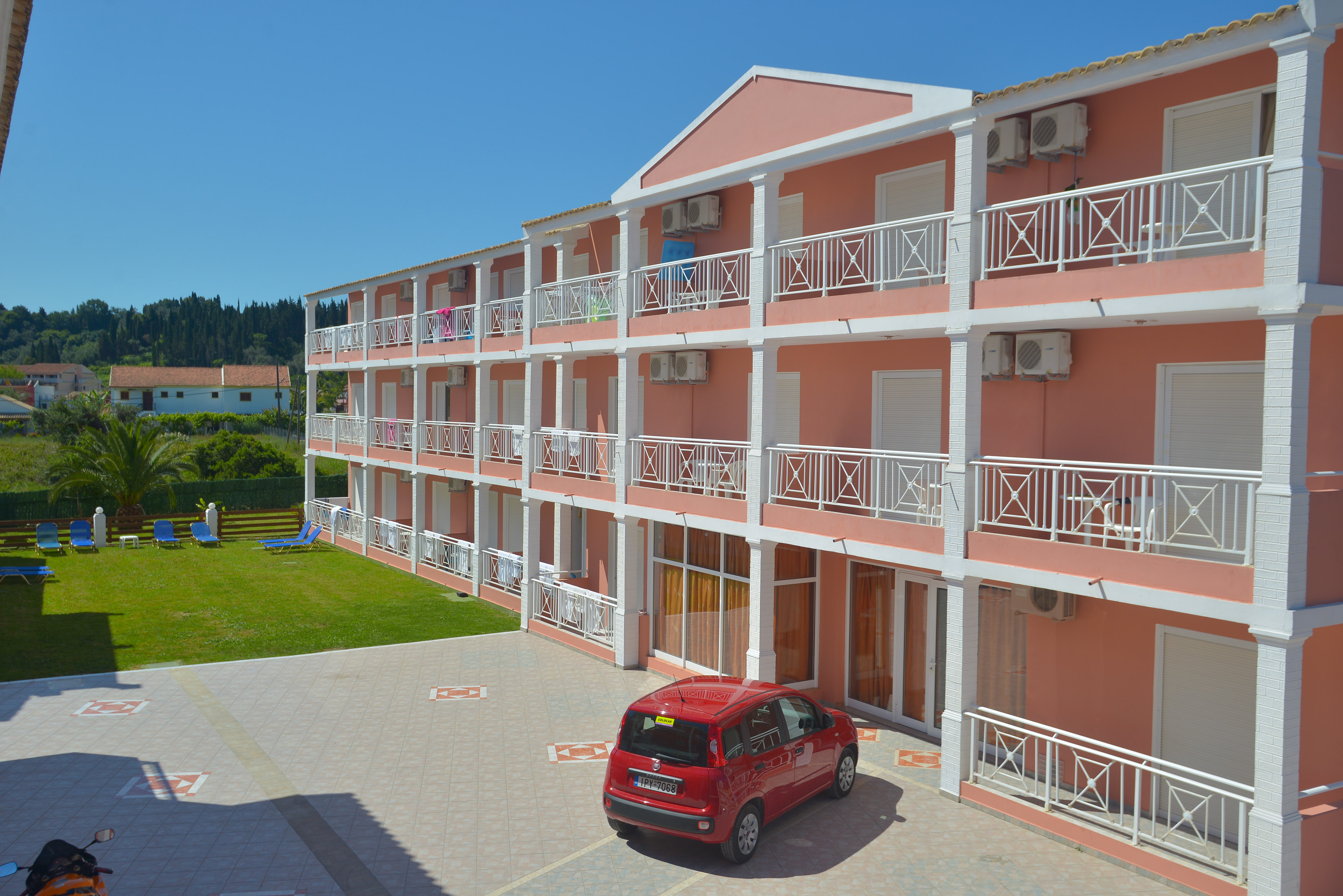 Angelina’s Hotel & Apartments