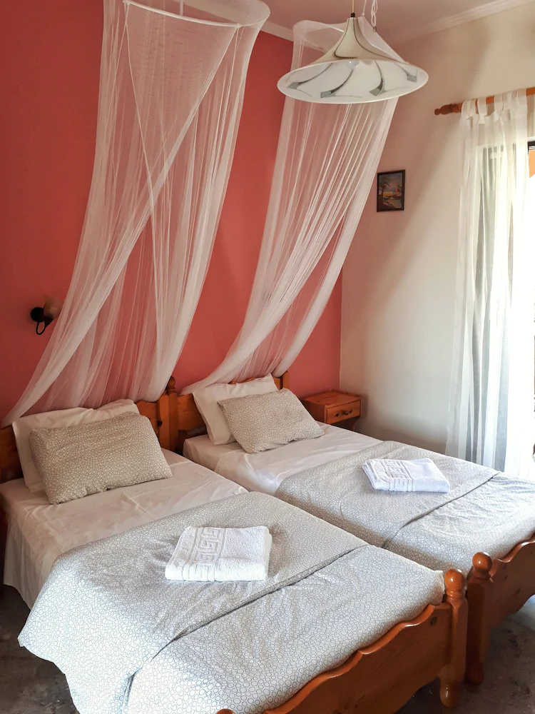 Antzela Apartments