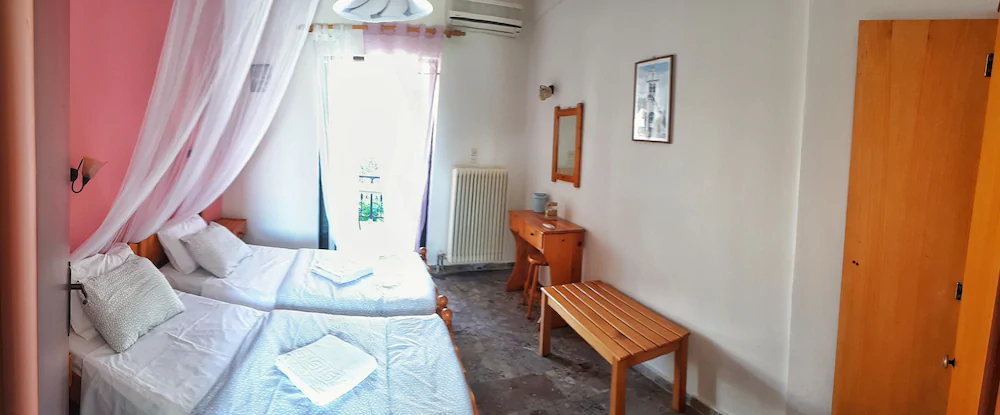 Antzela Apartments