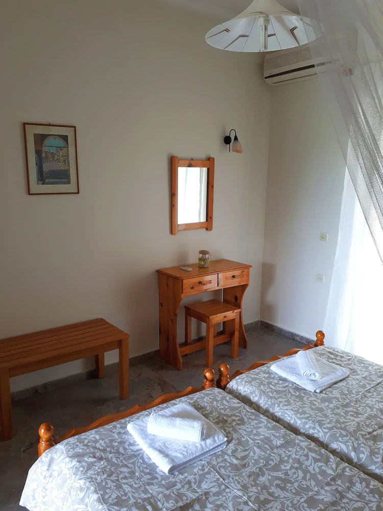 Antzela Apartments