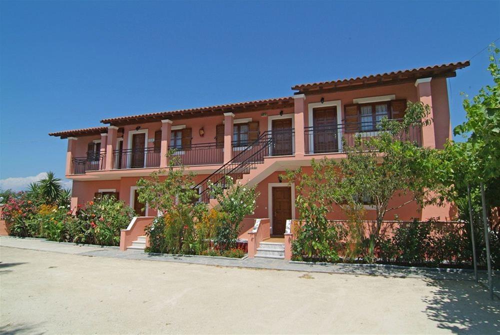 Chrysanthy Apartments