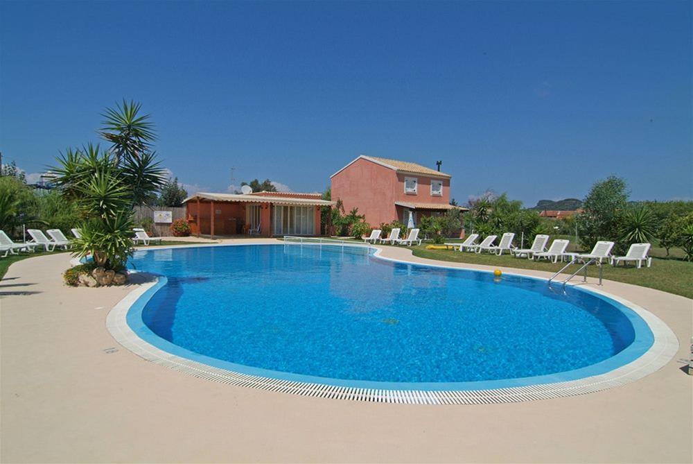 Chrysanthy Apartments