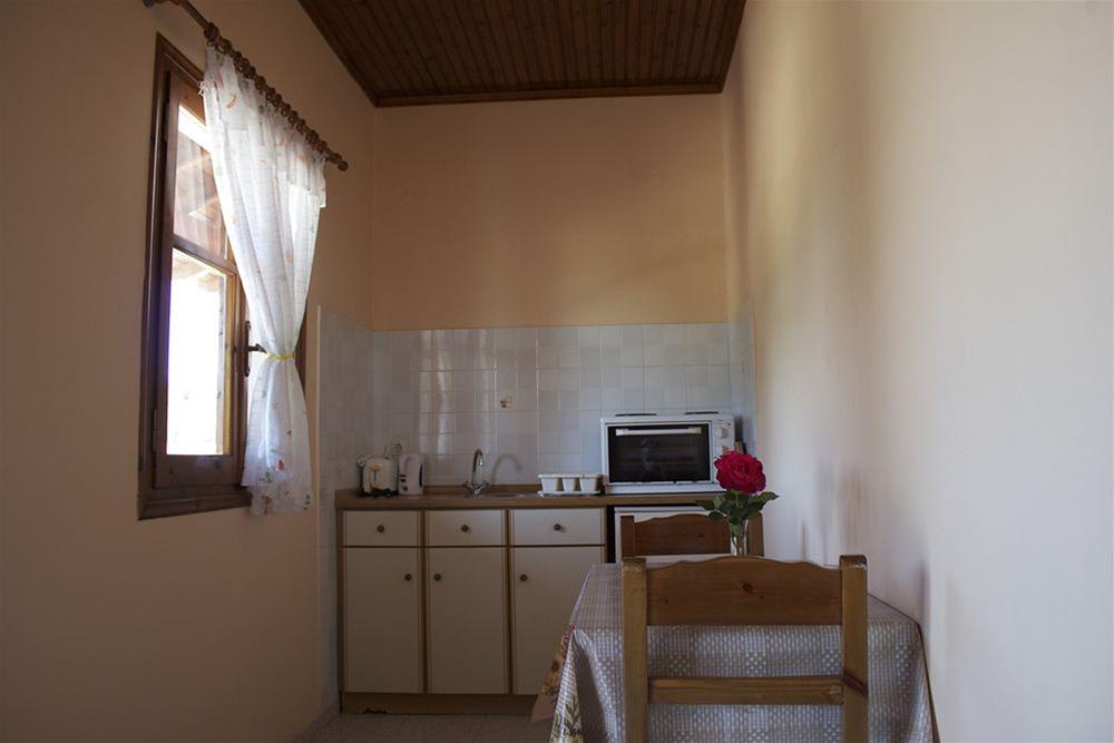 Chrysanthy Apartments