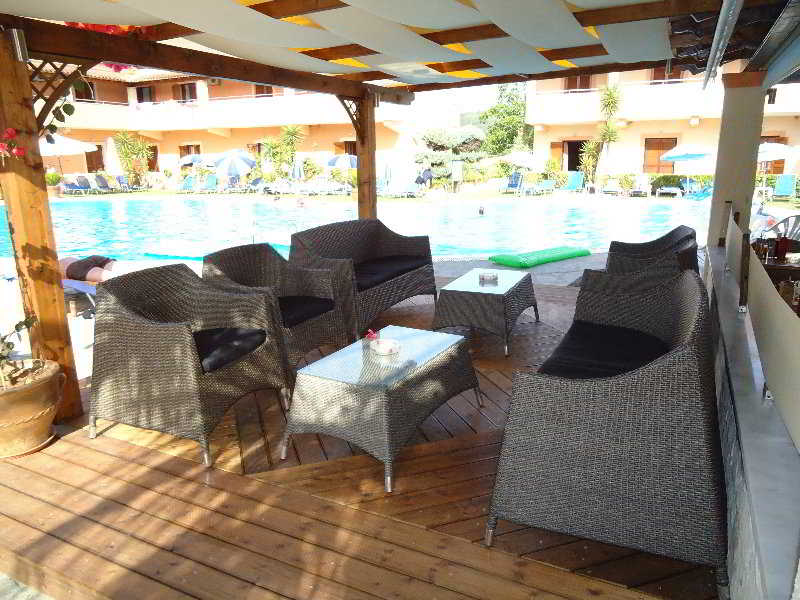 Eleni Apartments