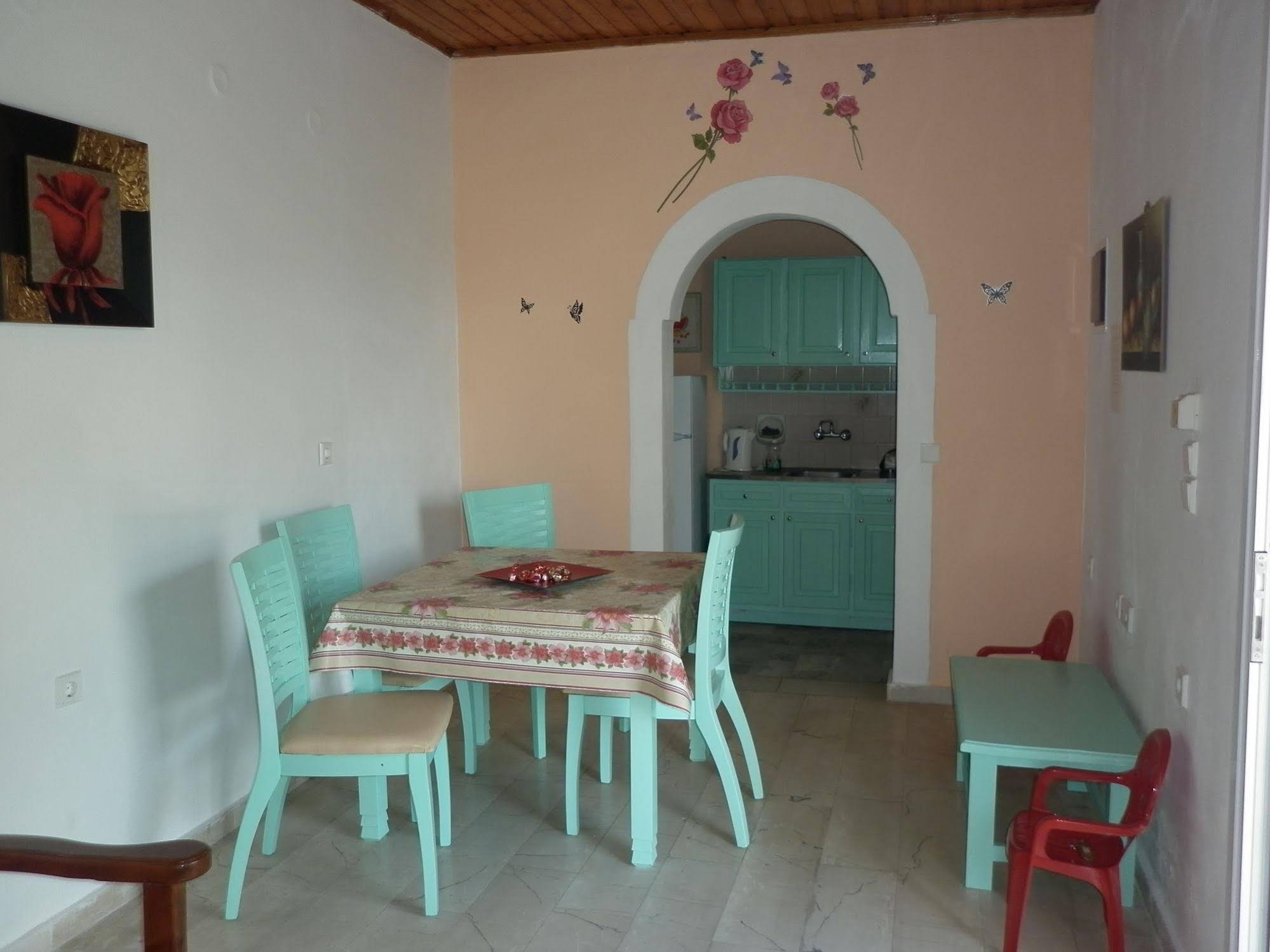 Eleni Family Apartments