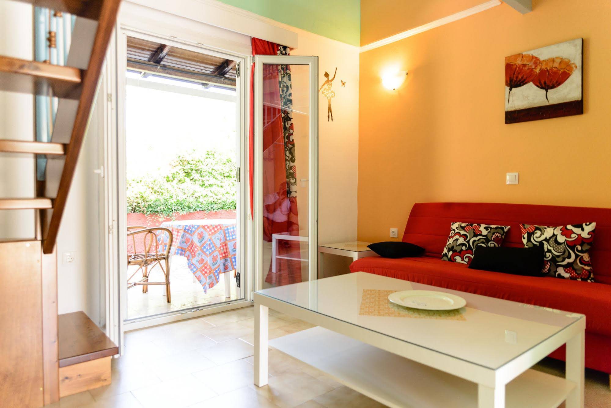 Eleni Family Apartments