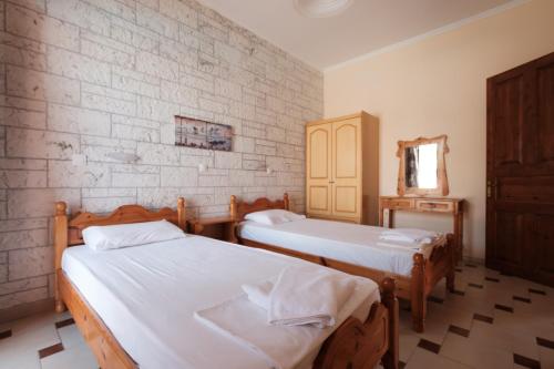 Luisa Hotel