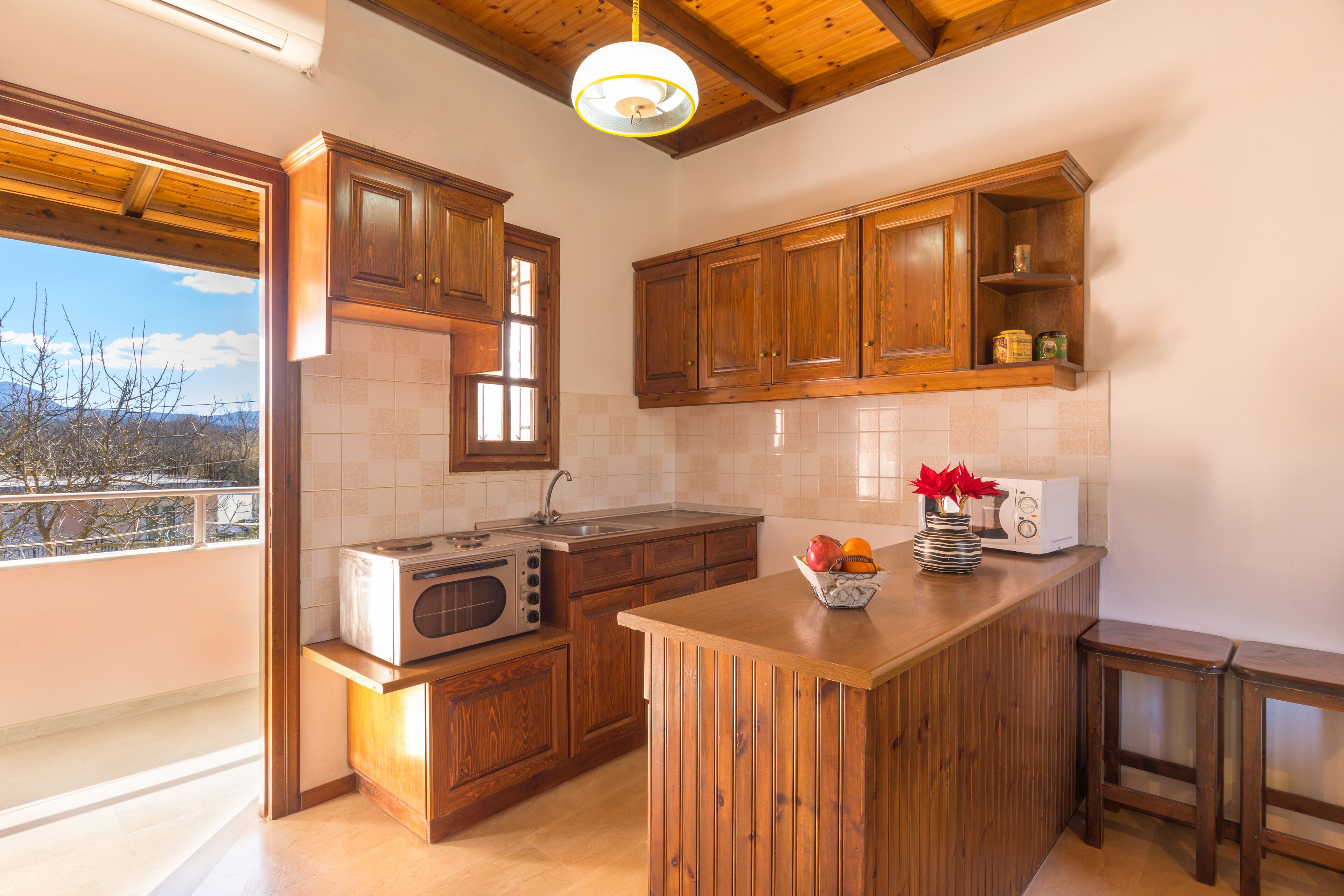 Nikos Pool Apartments - Upper Floor