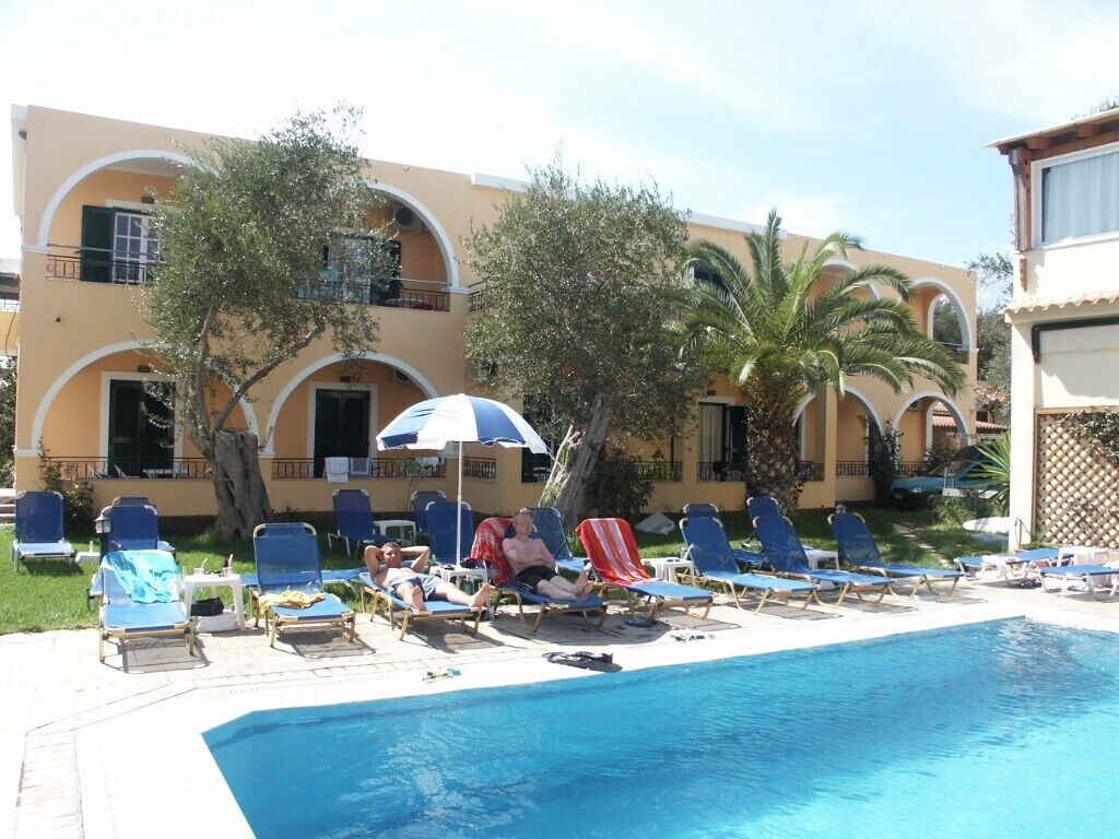 Olive Grove Hotel