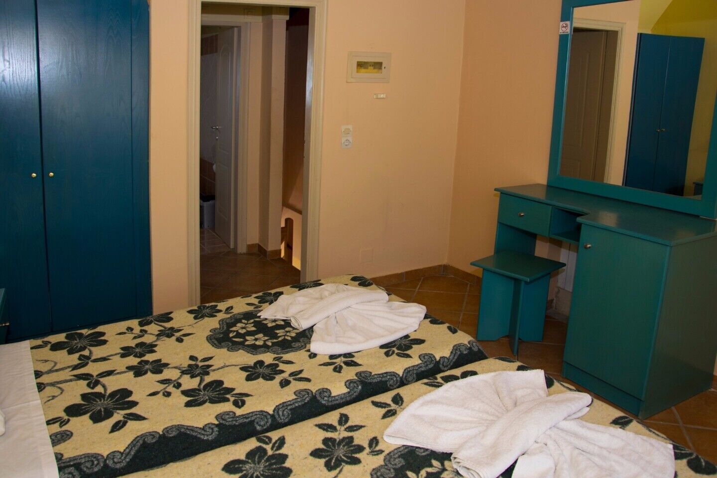 Olive Grove Hotel