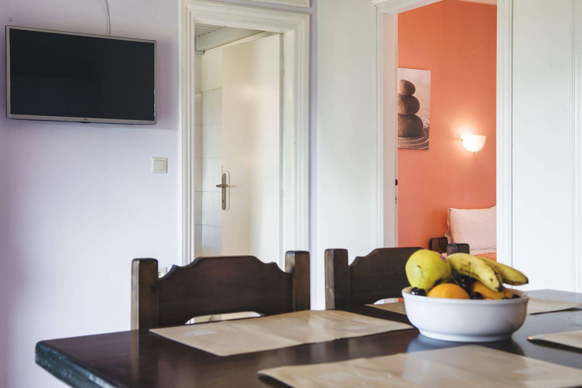 Potamos Apartments
