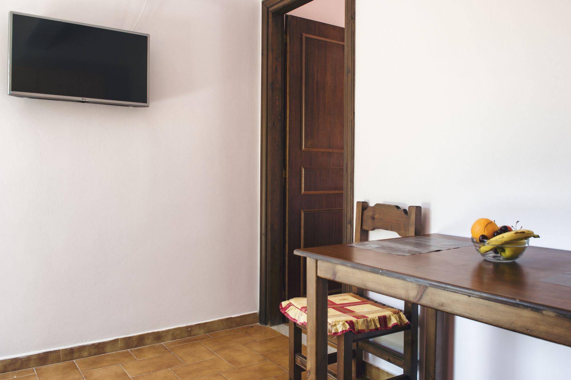 Potamos Apartments