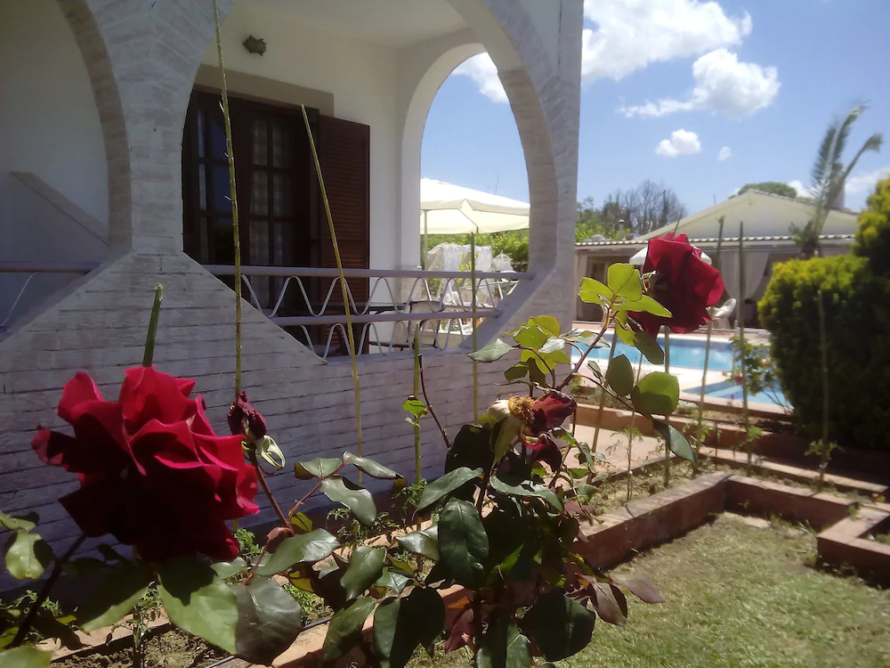 Villa Del Sol Apartments