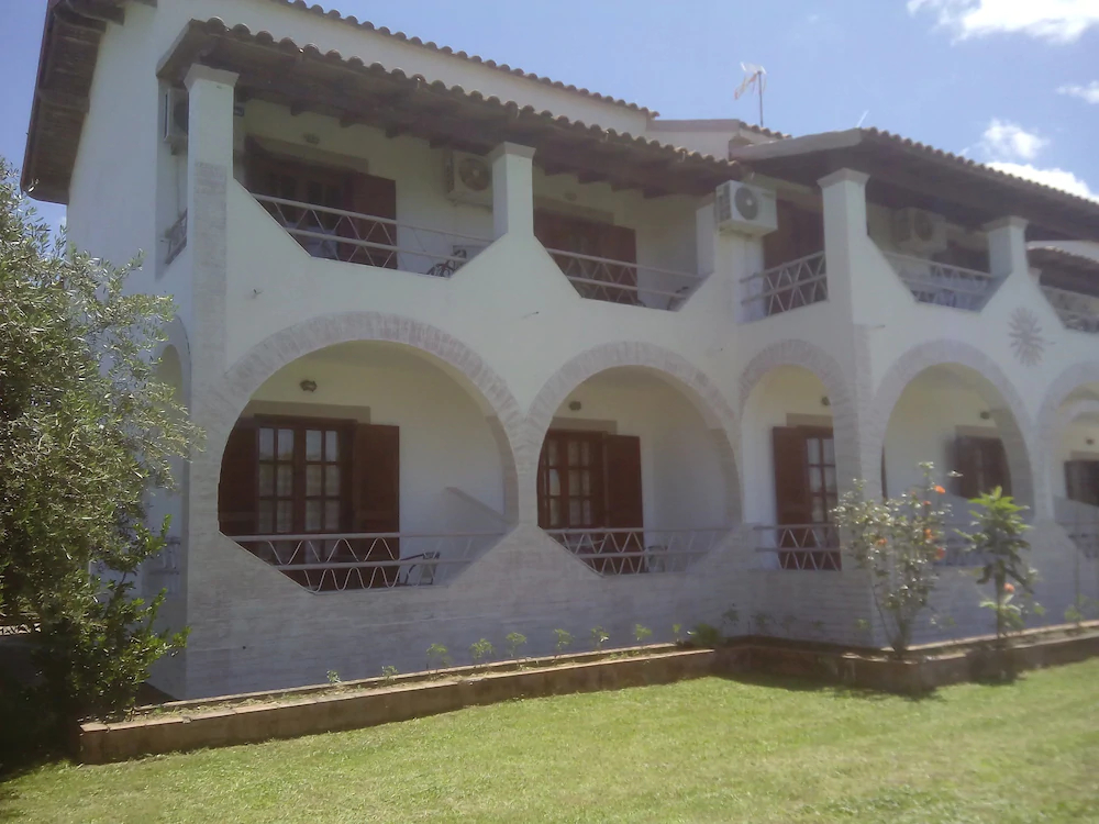 Villa Del Sol Apartments