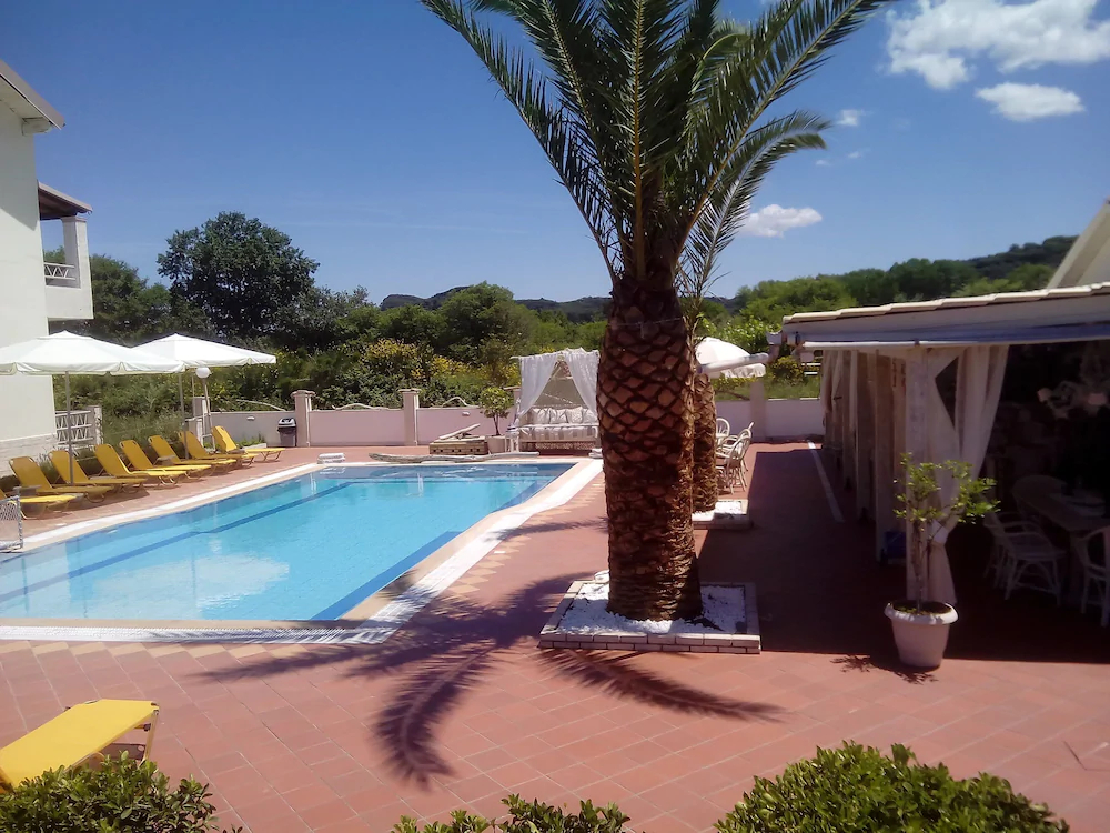 Villa Del Sol Apartments