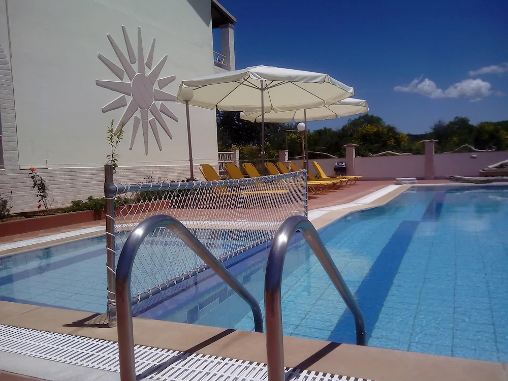 Villa Del Sol Apartments