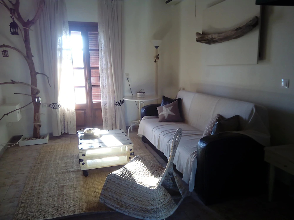 Villa Del Sol Apartments