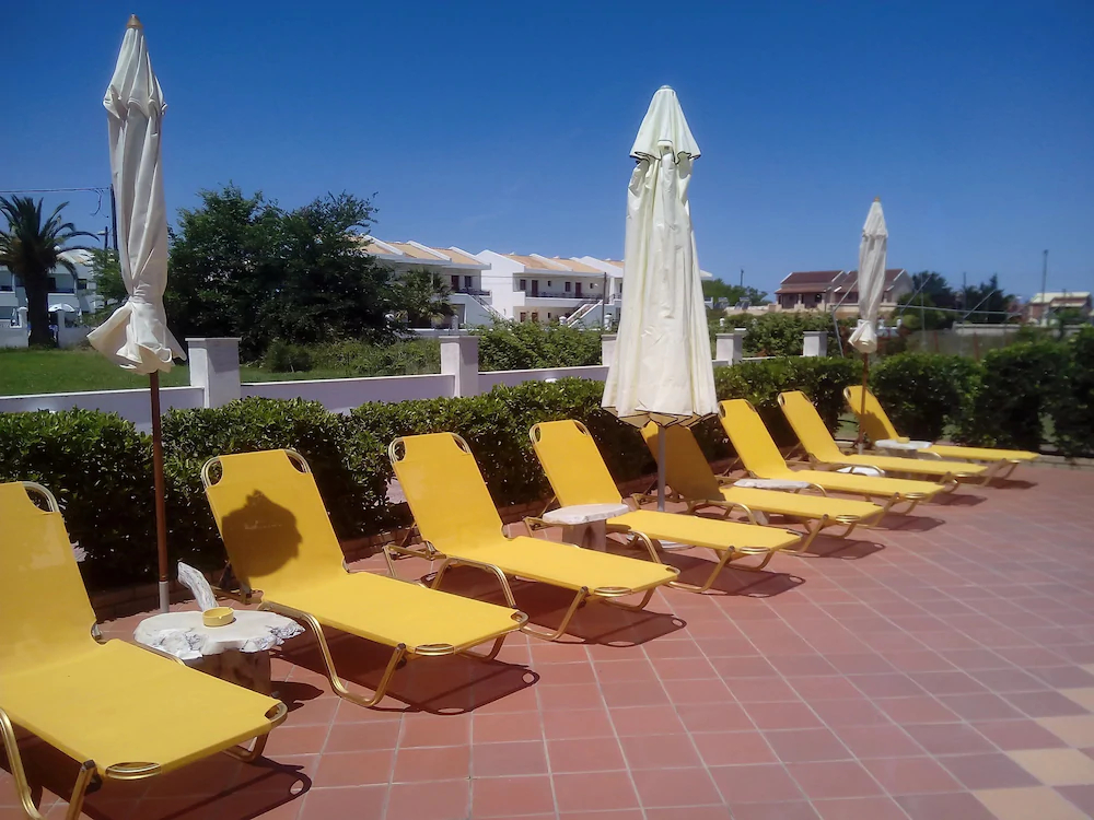 Villa Del Sol Apartments