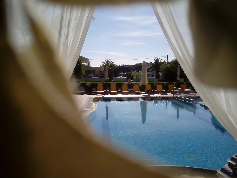 Villa Del Sol Apartments