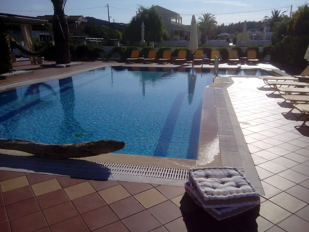 Villa Del Sol Apartments