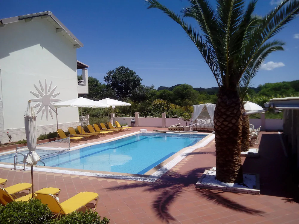 Villa Del Sol Apartments