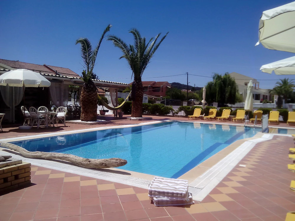 Villa Del Sol Apartments