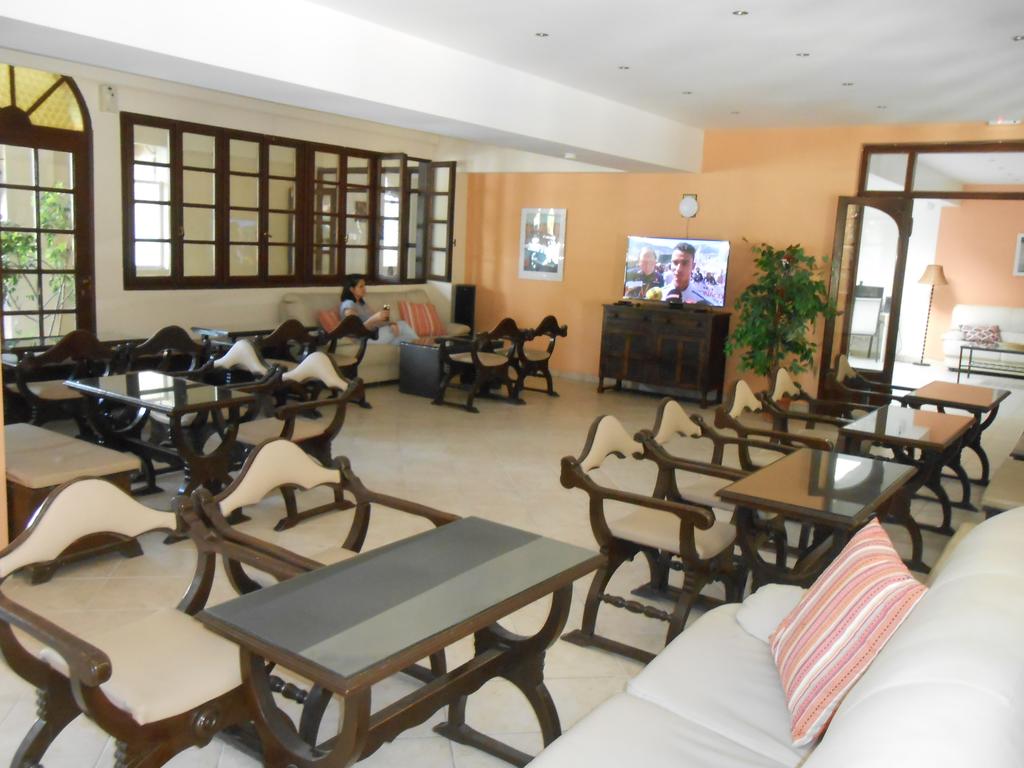 Annaliza Aparthotel